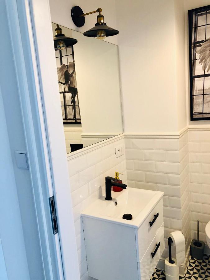 Apartmán One Night Lofty Fabryczna Zelená Hora Exteriér fotografie